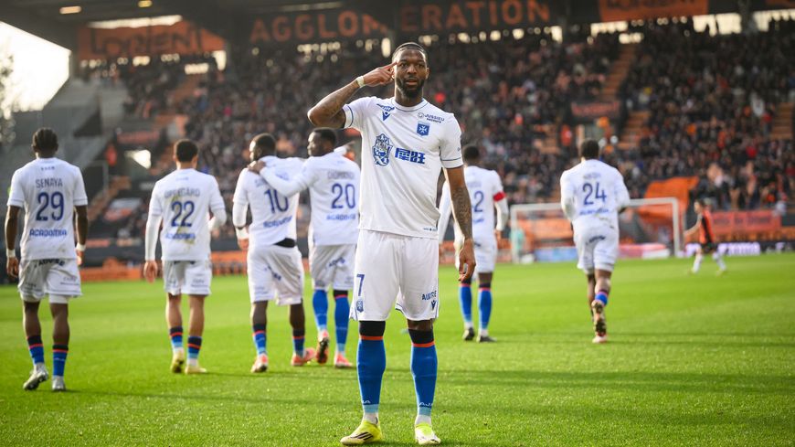 Josué Casimir, buteur pour offrir à l’AJA le point du nul